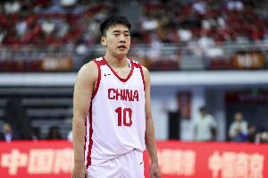 开云体育-媒体人谈王俊杰：又一个抗韩英雄即将诞生 期待他下半场的表现